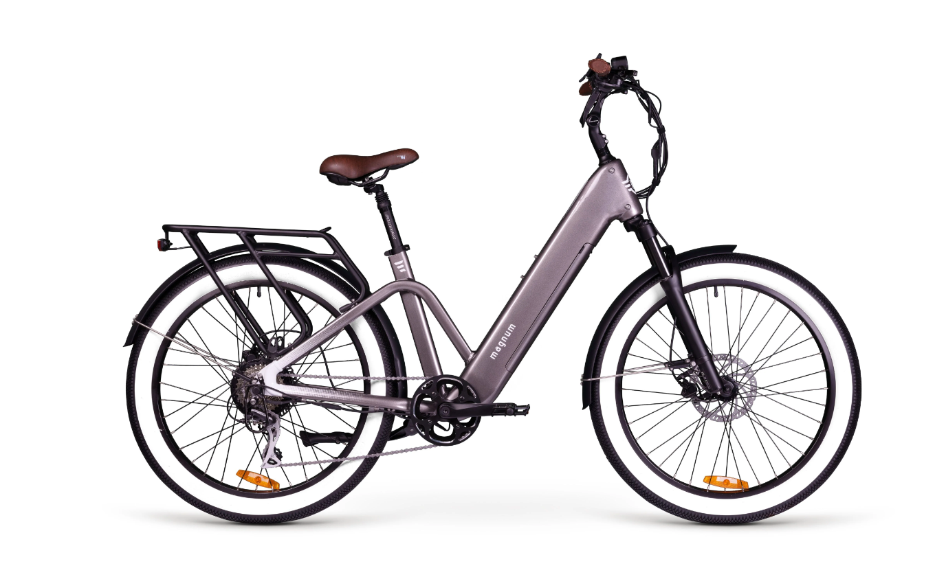 Magnum Pilot Hub Drive Step Thru Electric Bike