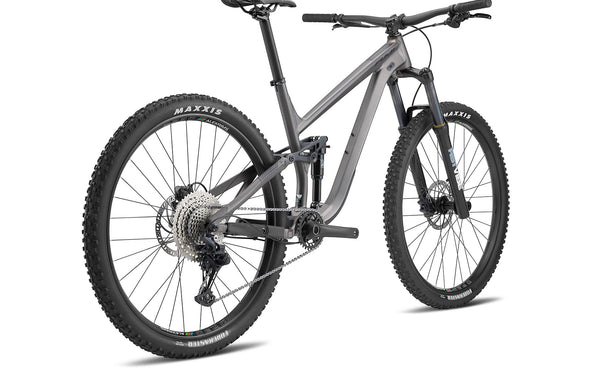 rakan-29-172-rear-