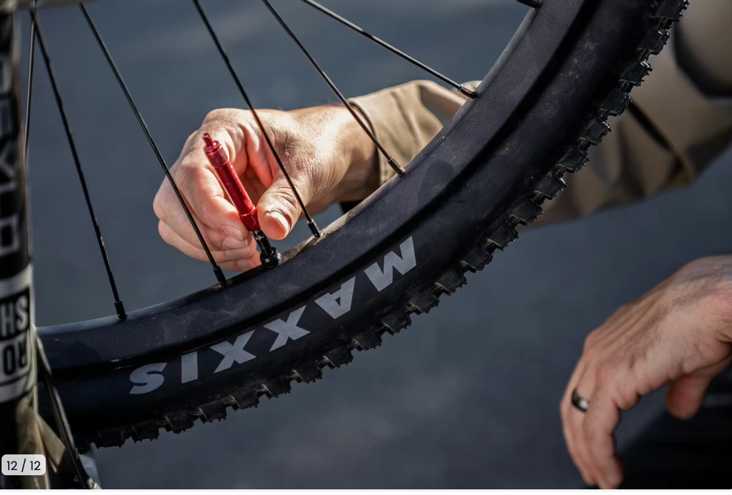 Aventon Current EXP Carbon Full Suspension Electric Mountain Bike 2026